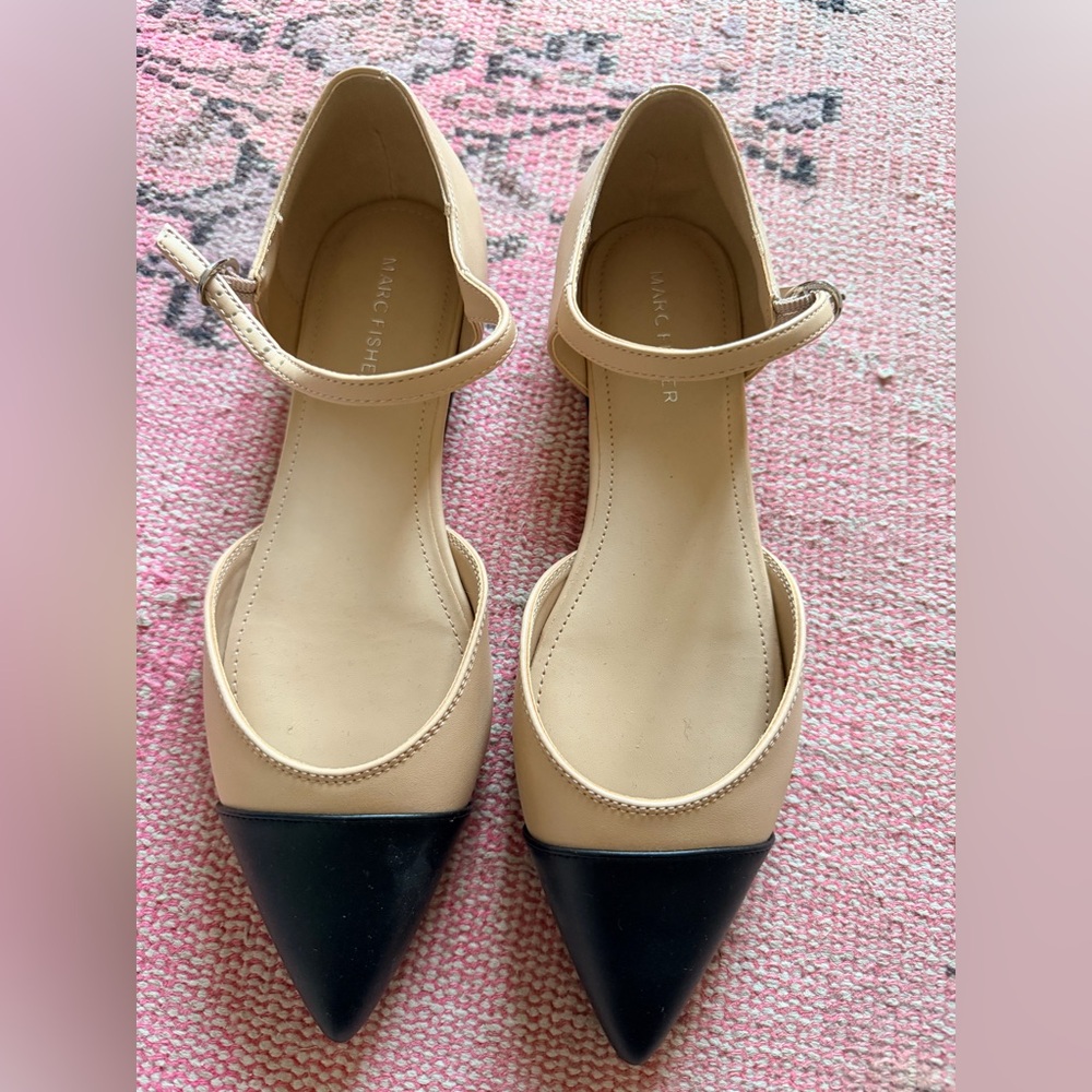 Marc Fisher Black and Tan flats never used size 9